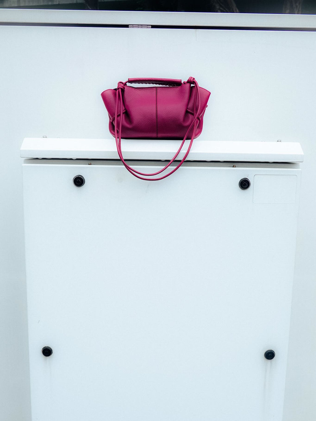 ARTA MINI GRAINY - Pleated Crossbody Bag