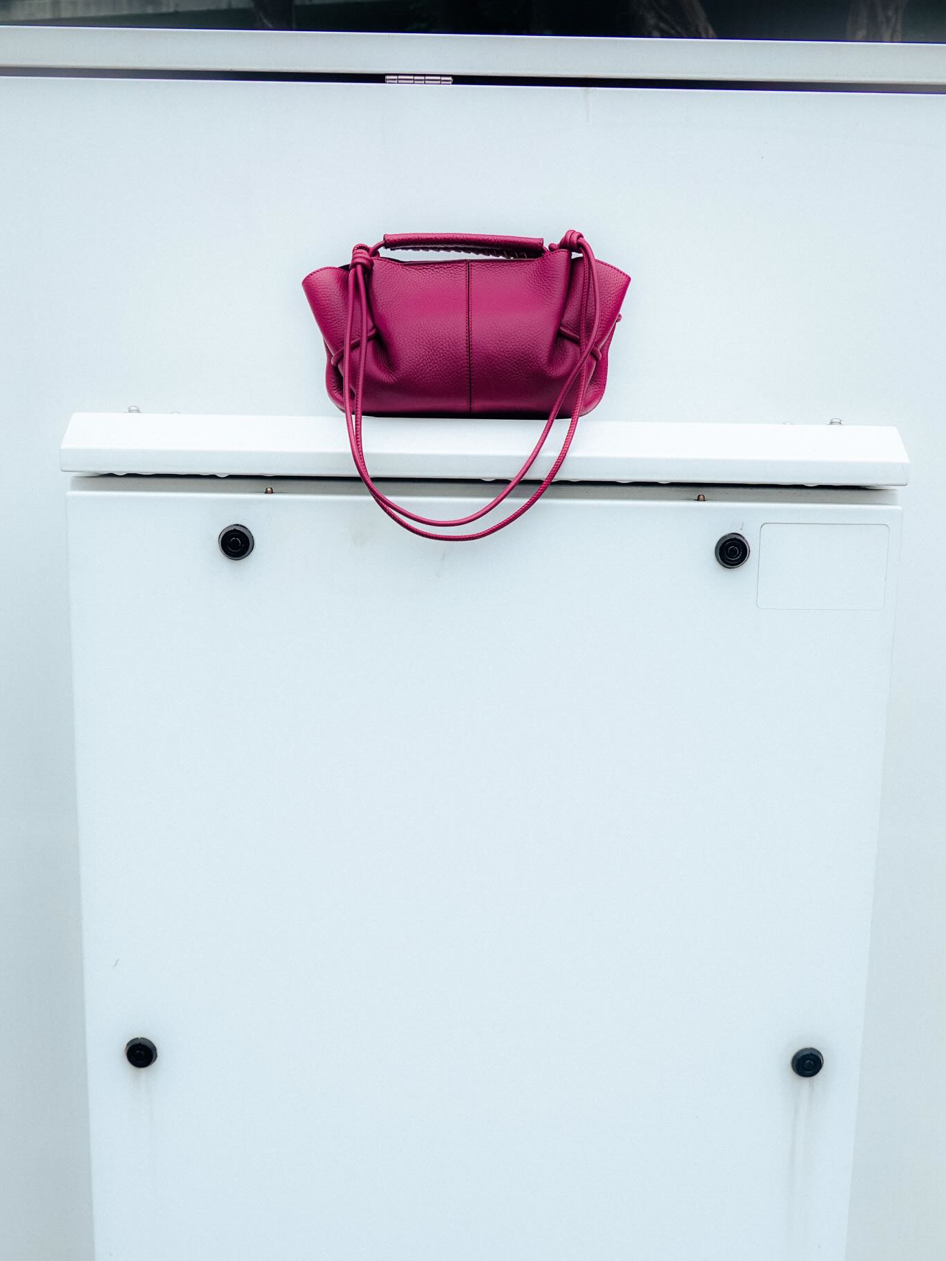 ARTA MINI GRAINY - Pleated Crossbody Bag