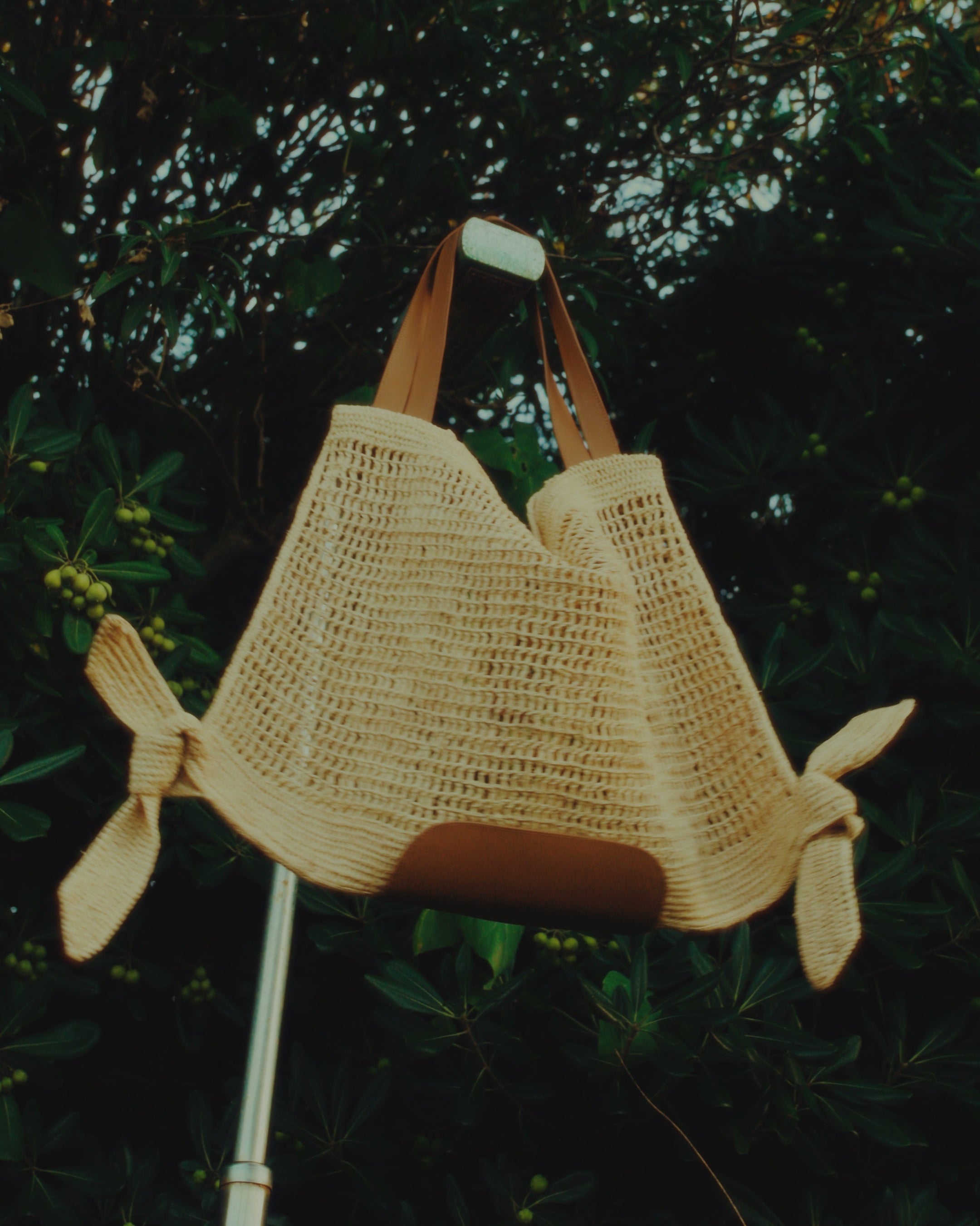 店舗用品 hoopu Shoes and bags crafted in Spain - HEREU日本公式オンラインストア