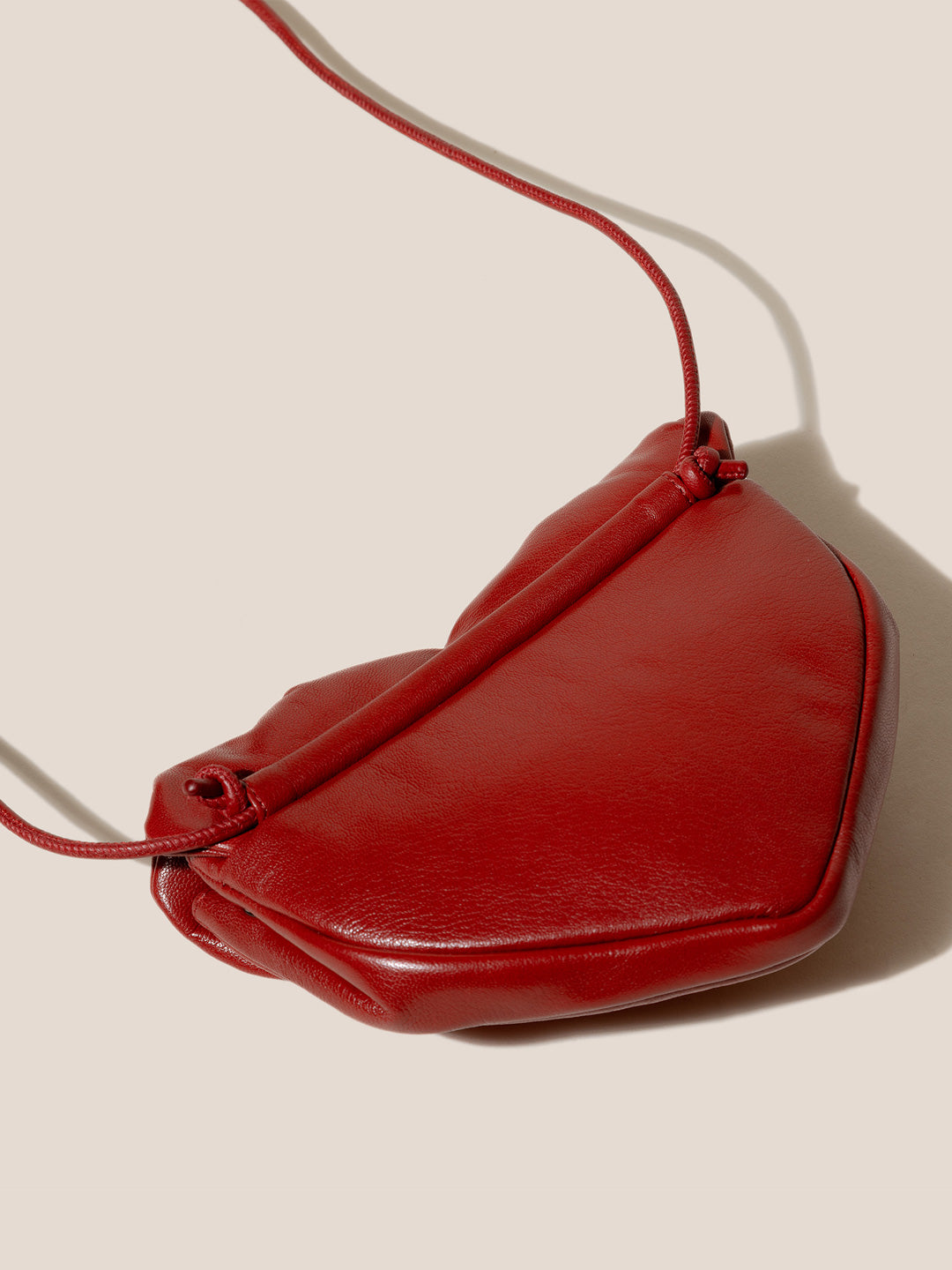 CORET - Heart-Shaped Crossbody Bag
