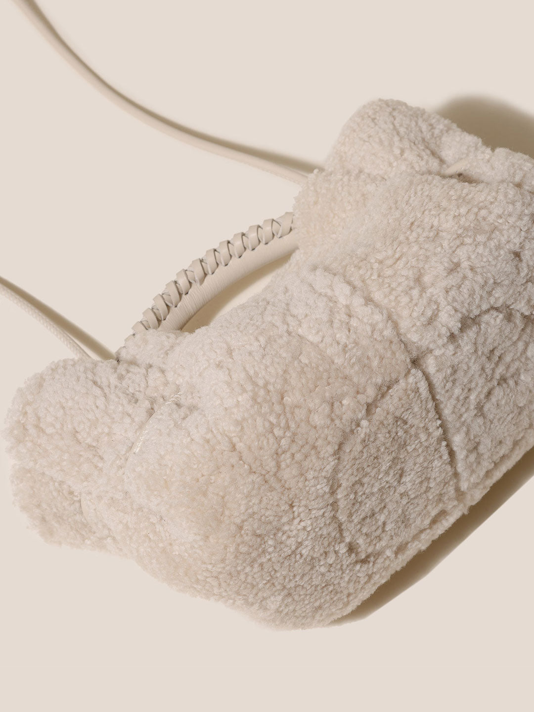 ARTA MINI CURLY SHEARLING - Pleated Crossbody Bag - HEREU JAPAN