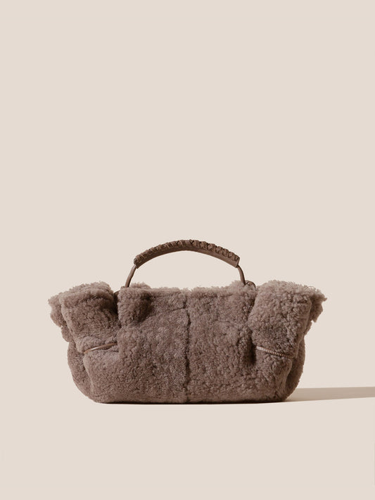 ARTA MINI CURLY SHEARLING - Pleated Crossbody Bag