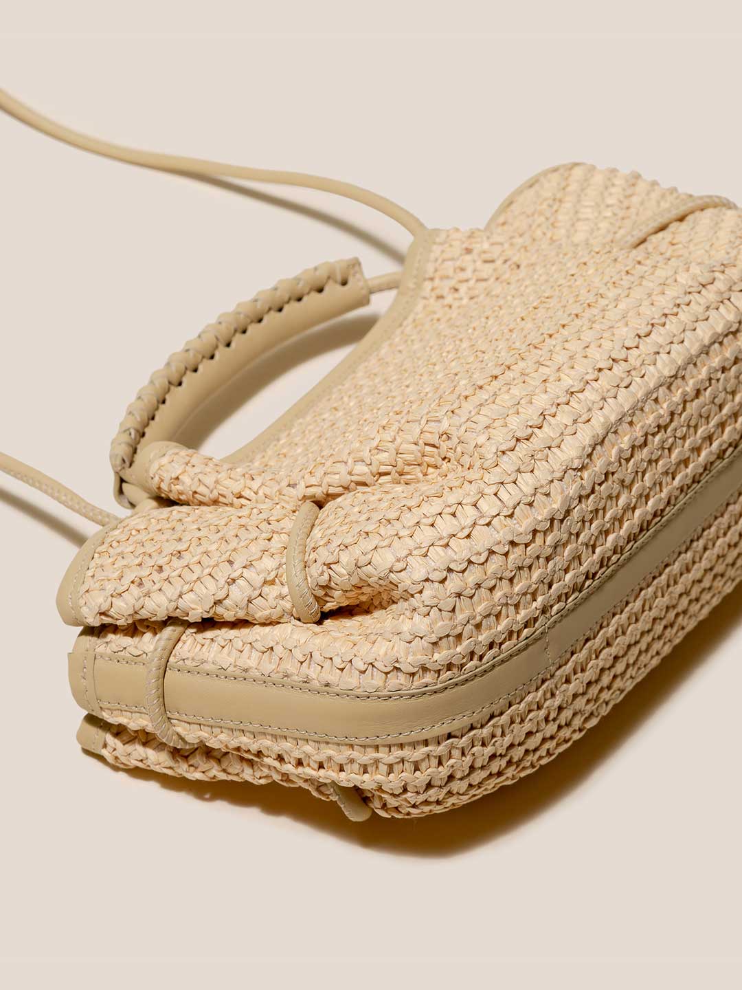 ARTA MINI RAFFIA - Pleated Crossbody Bag