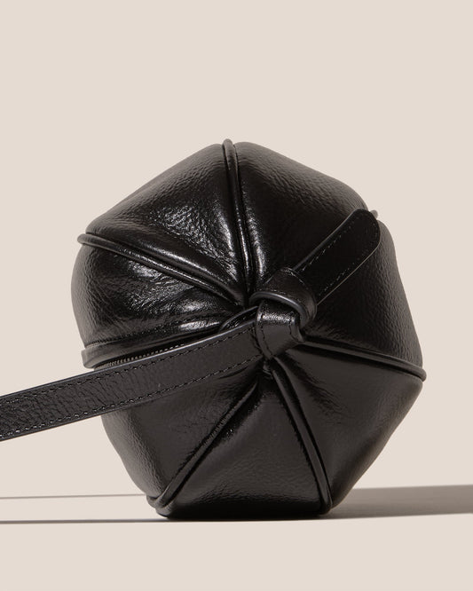 BOYA DISTRESSED - Ball-Shaped Crossbody Bag