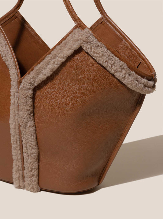 CALELLA CURLY SHEARLING TRIMS - Tote Bag
