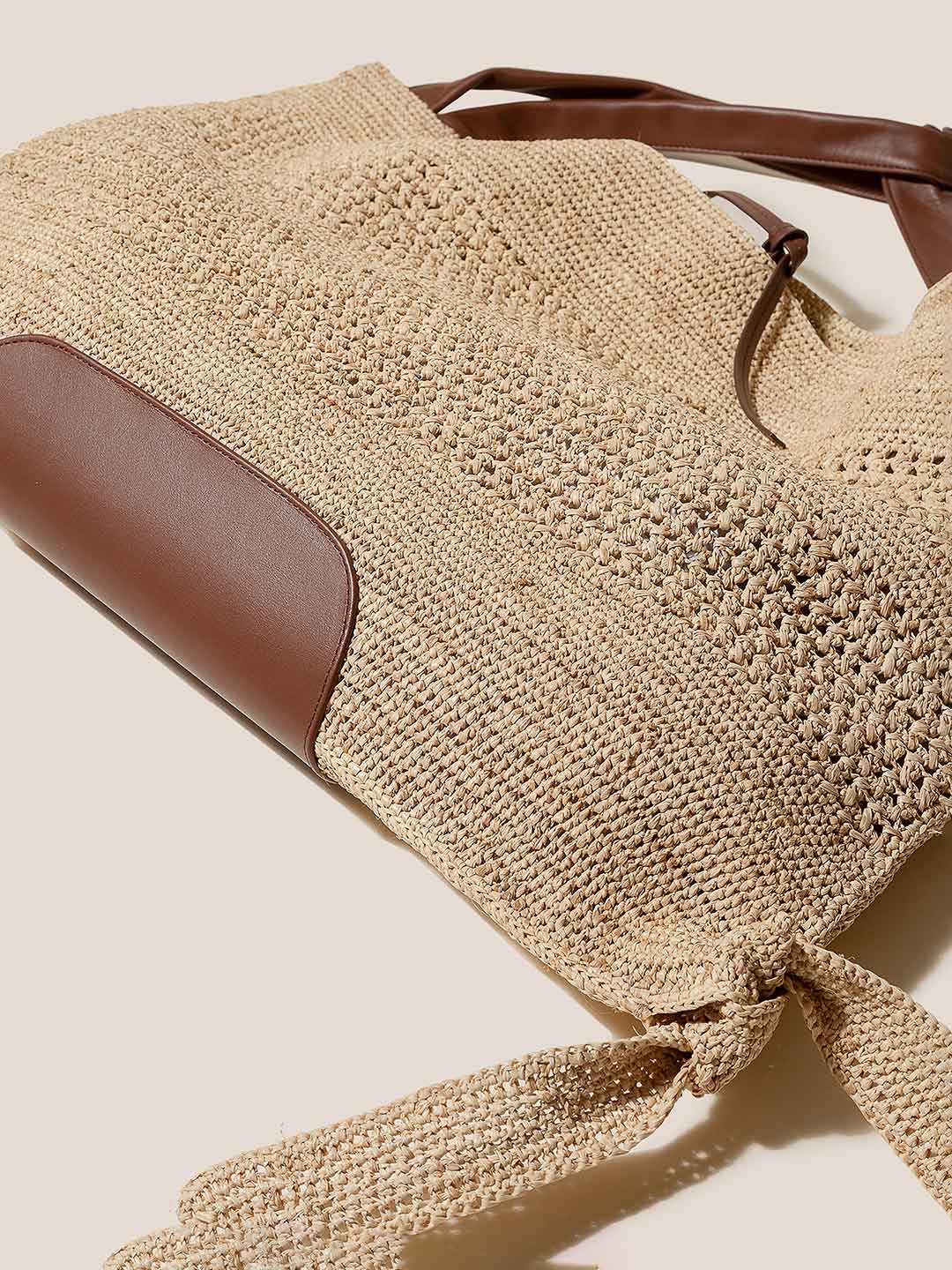 CADOR - Slouchy Raffia Macrame Shoulder Bag