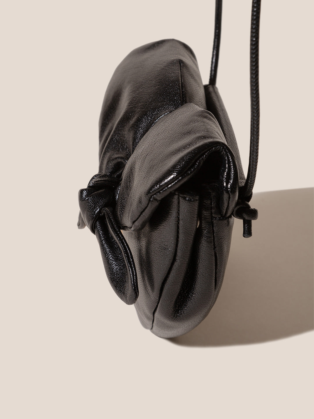 CORET - Heart-Shaped Crossbody Bag