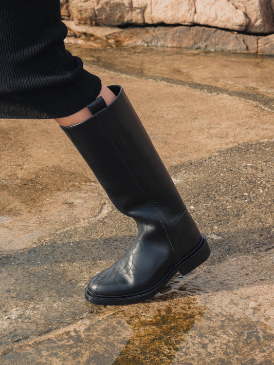 VERDA - Embroidered Pull-on Boot