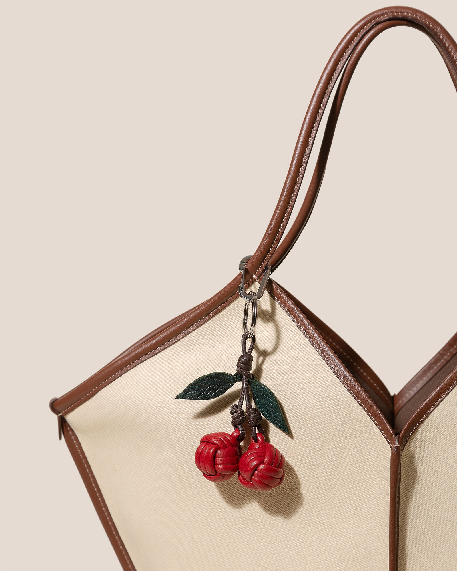 CIRERES - Hand-Knotted Cherries Leather Key Holder - HEREU JAPAN