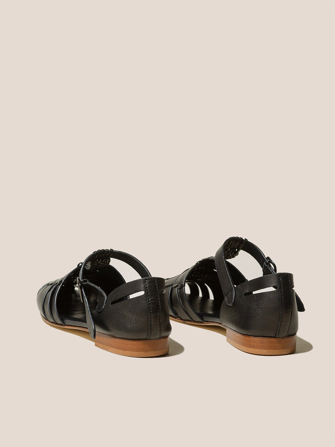 VEDRA Round-Toe Soft Fisherman Sandal - HEREU JAPAN Official Online Store