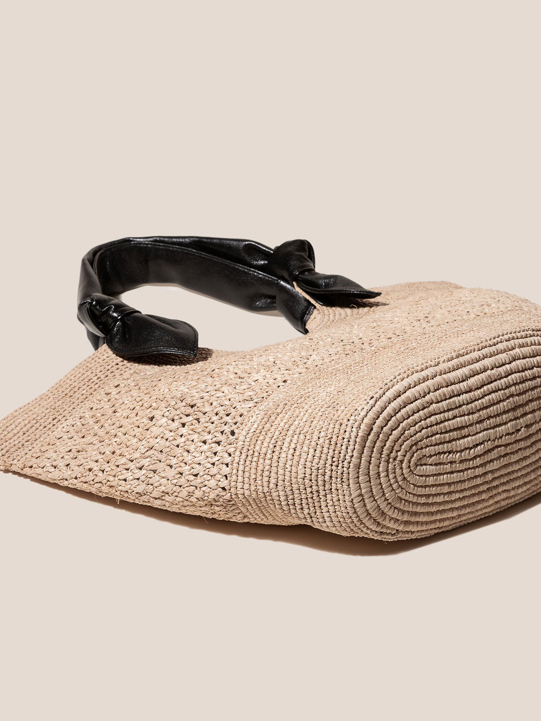 FONOL - Crocheted Raffia Basket