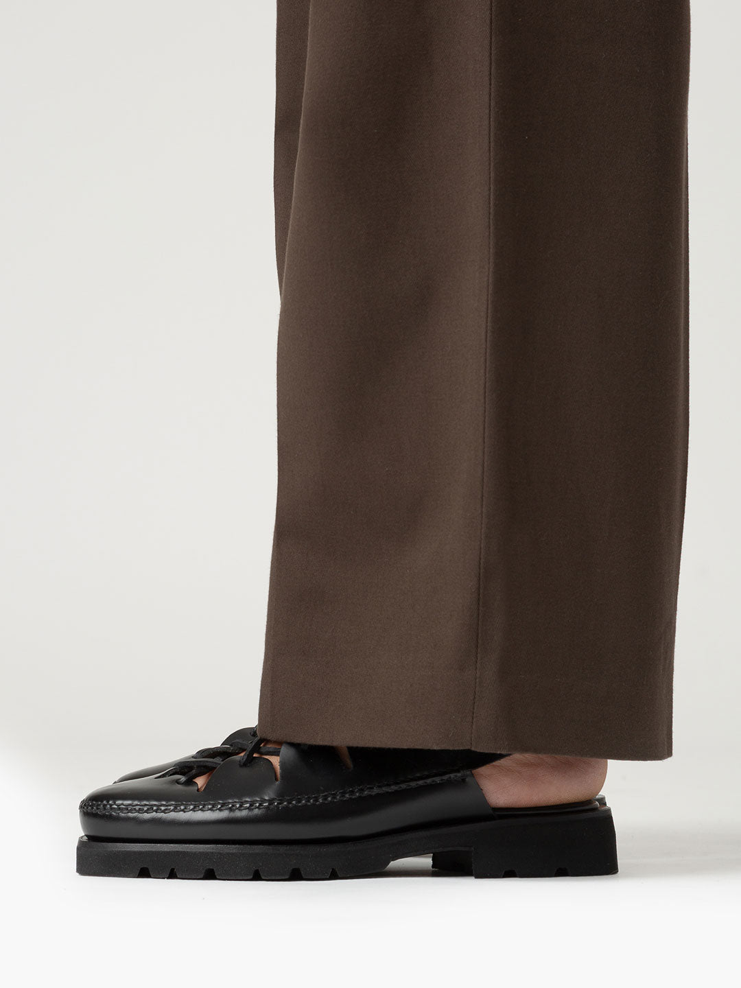 PETAL - Tread Sole Slingback Loafer - Black - HEREU JAPAN Official