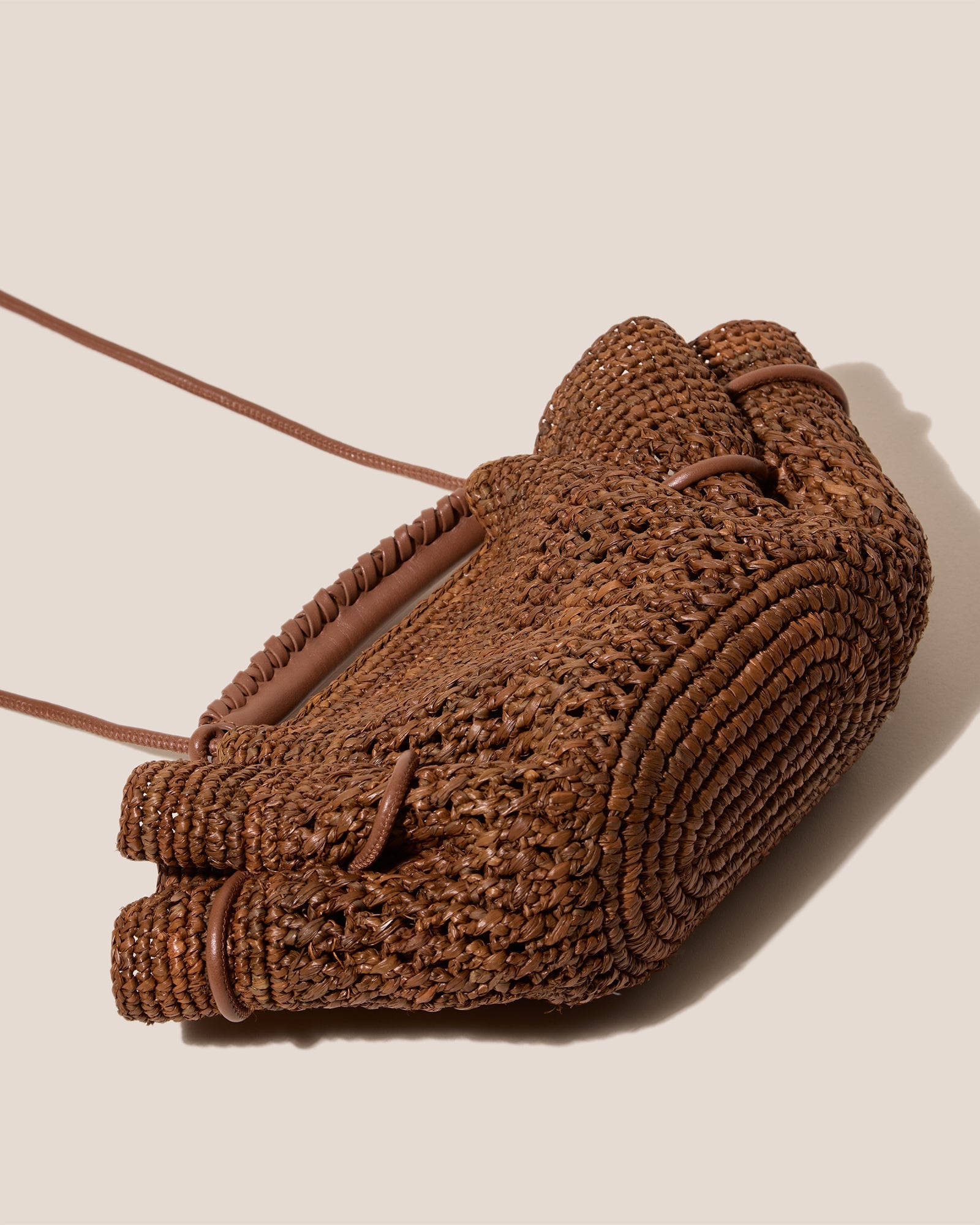 ARTA MINI CROCHET RAFFIA - Pleated Crossbody Bag - Tan - HEREU
