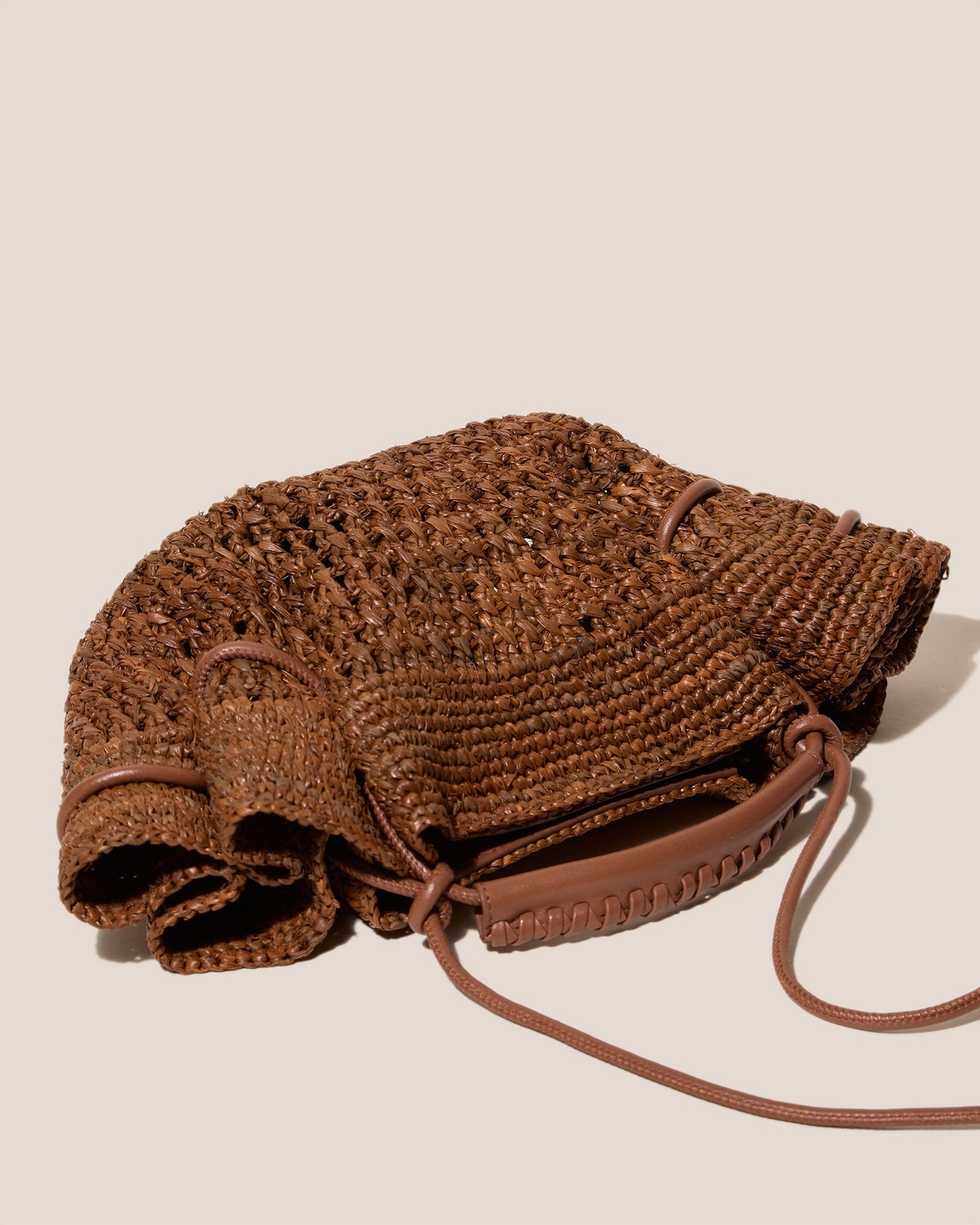 【予約販売】ARTA MINI CROCHET RAFFIA - Pleated Crossbody Bag