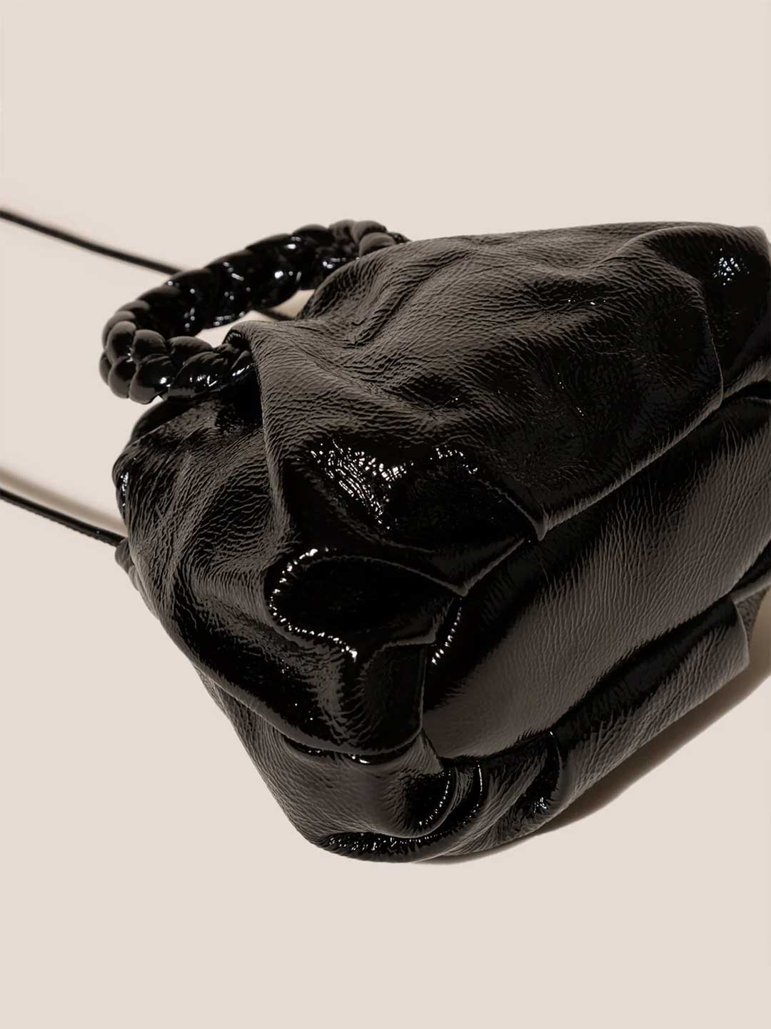 BOMBON - Plaited-handle Leather Handbag – Hereu Studio
