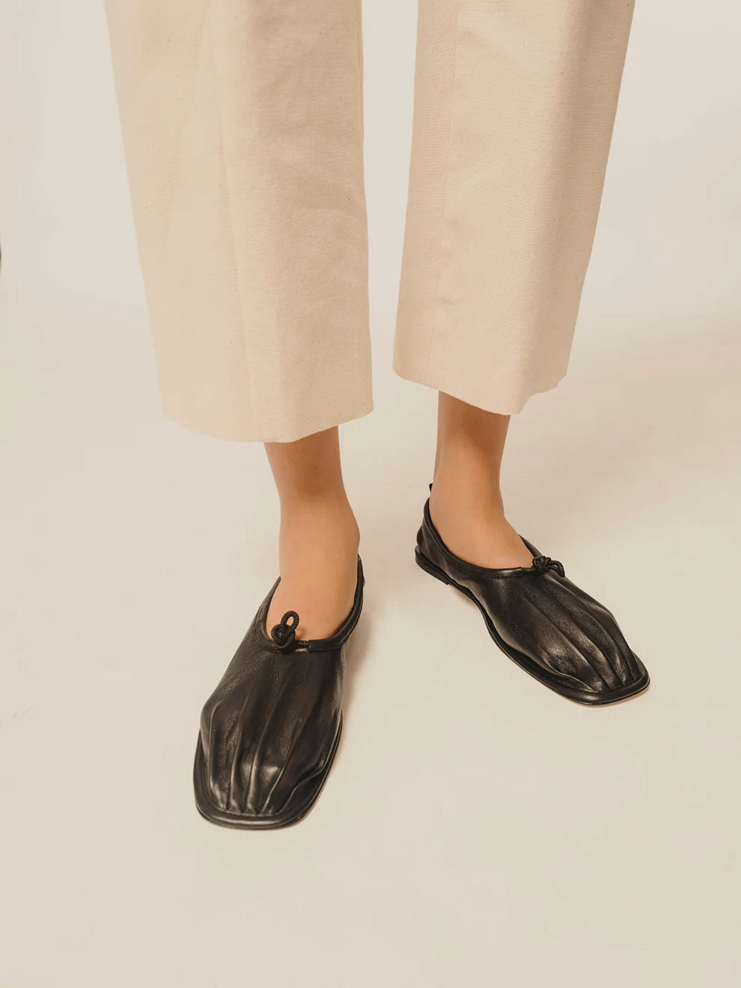 PUNTERA - Pleated-Toe Pump - HEREU JAPAN Official Online Store